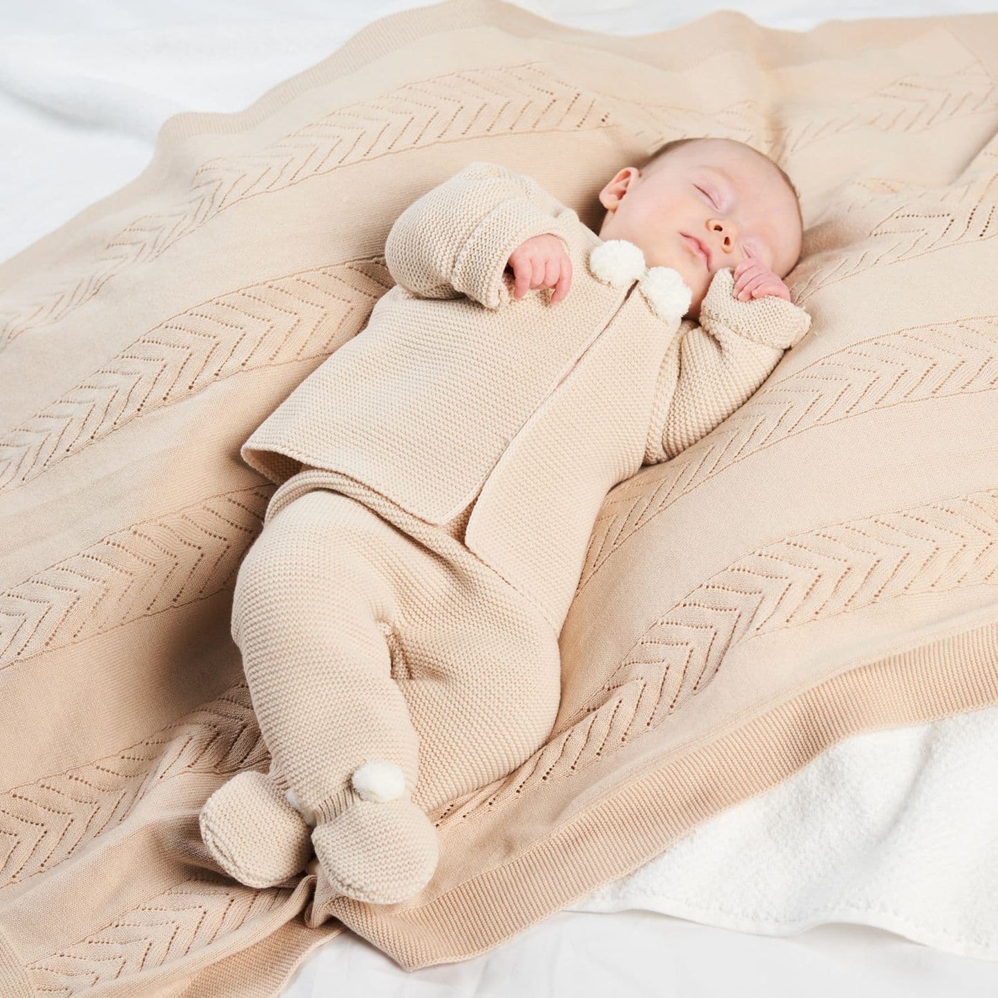 Dandelion Taupe Pom Pom Knitted Set